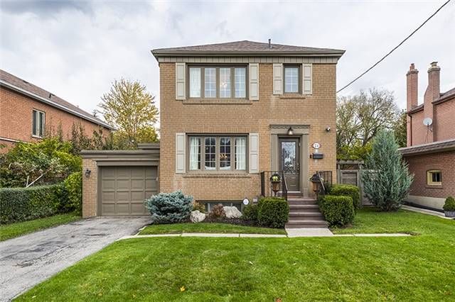 24 Corwin Cres