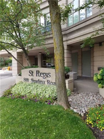 800 Spadina Rd