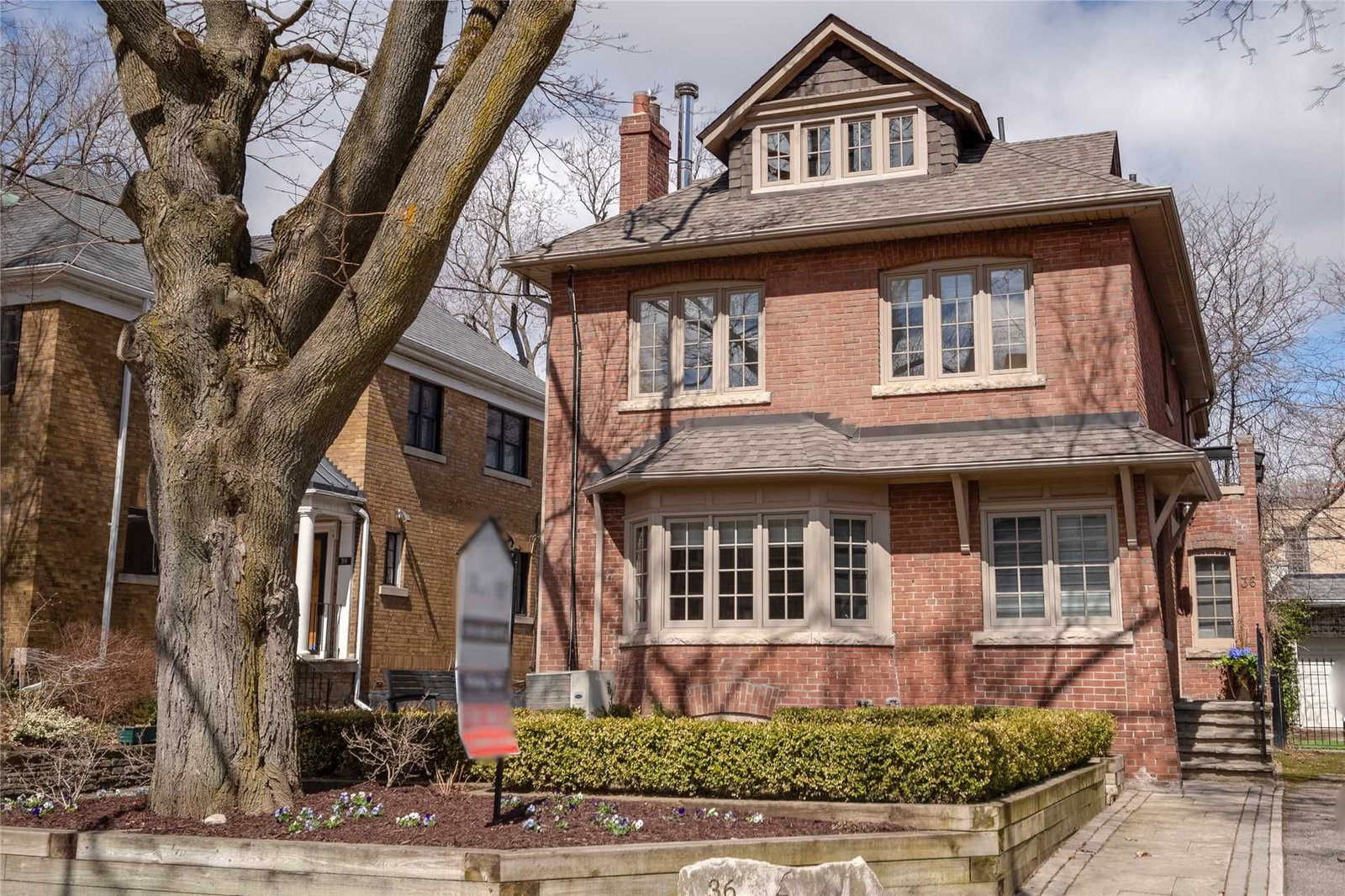 36 Oriole Gdns