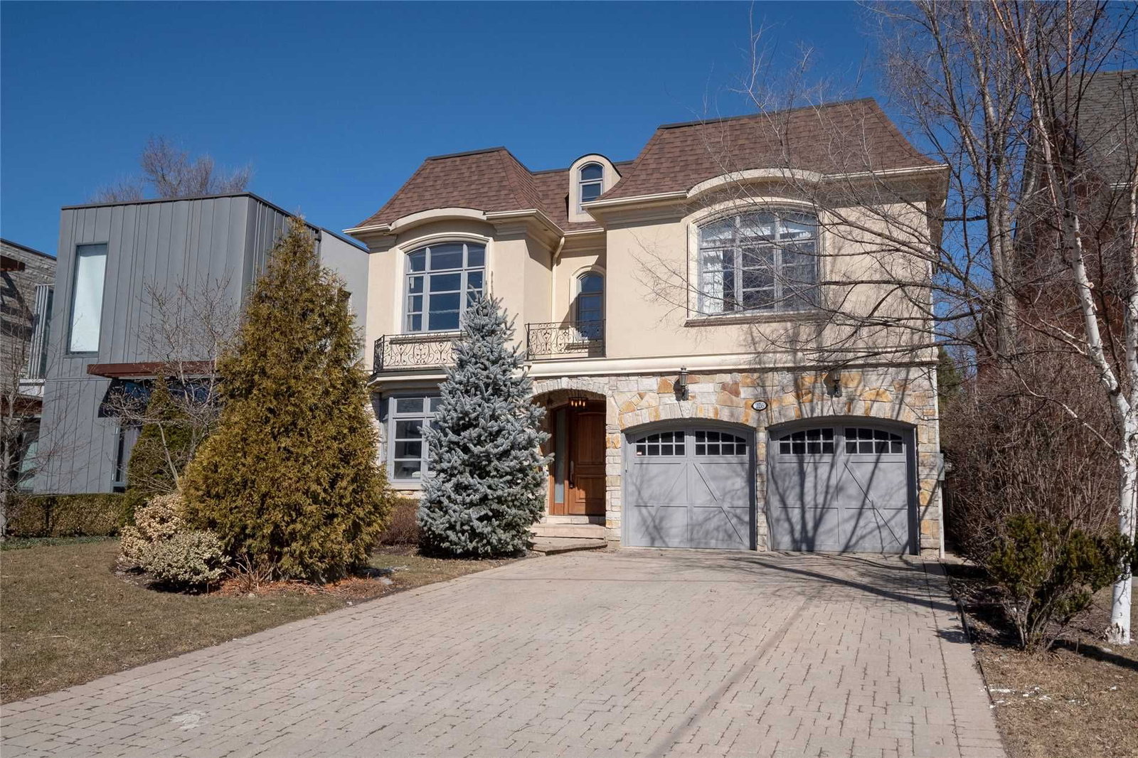 226 Coldstream Ave