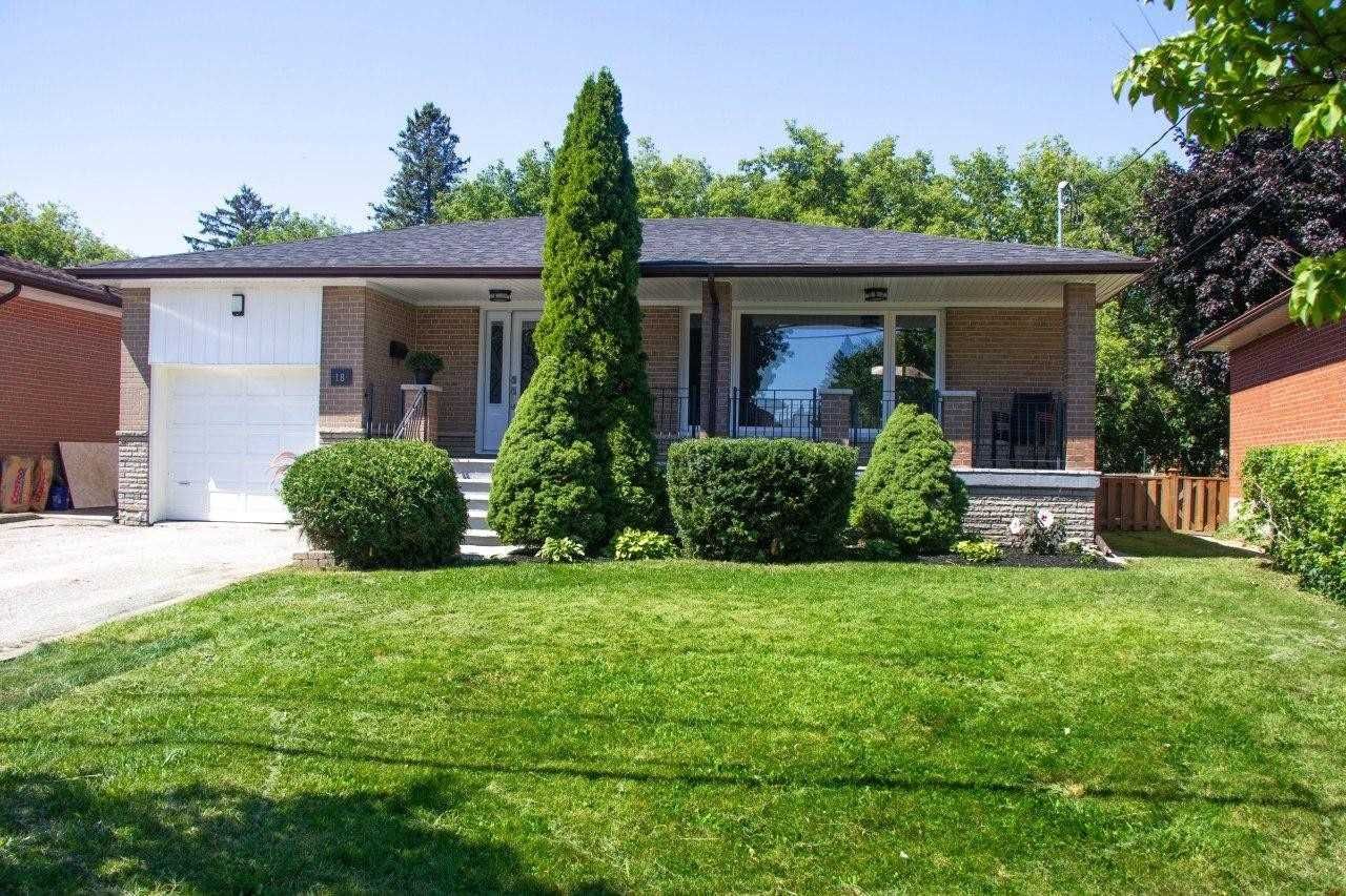 18 Evanston Dr