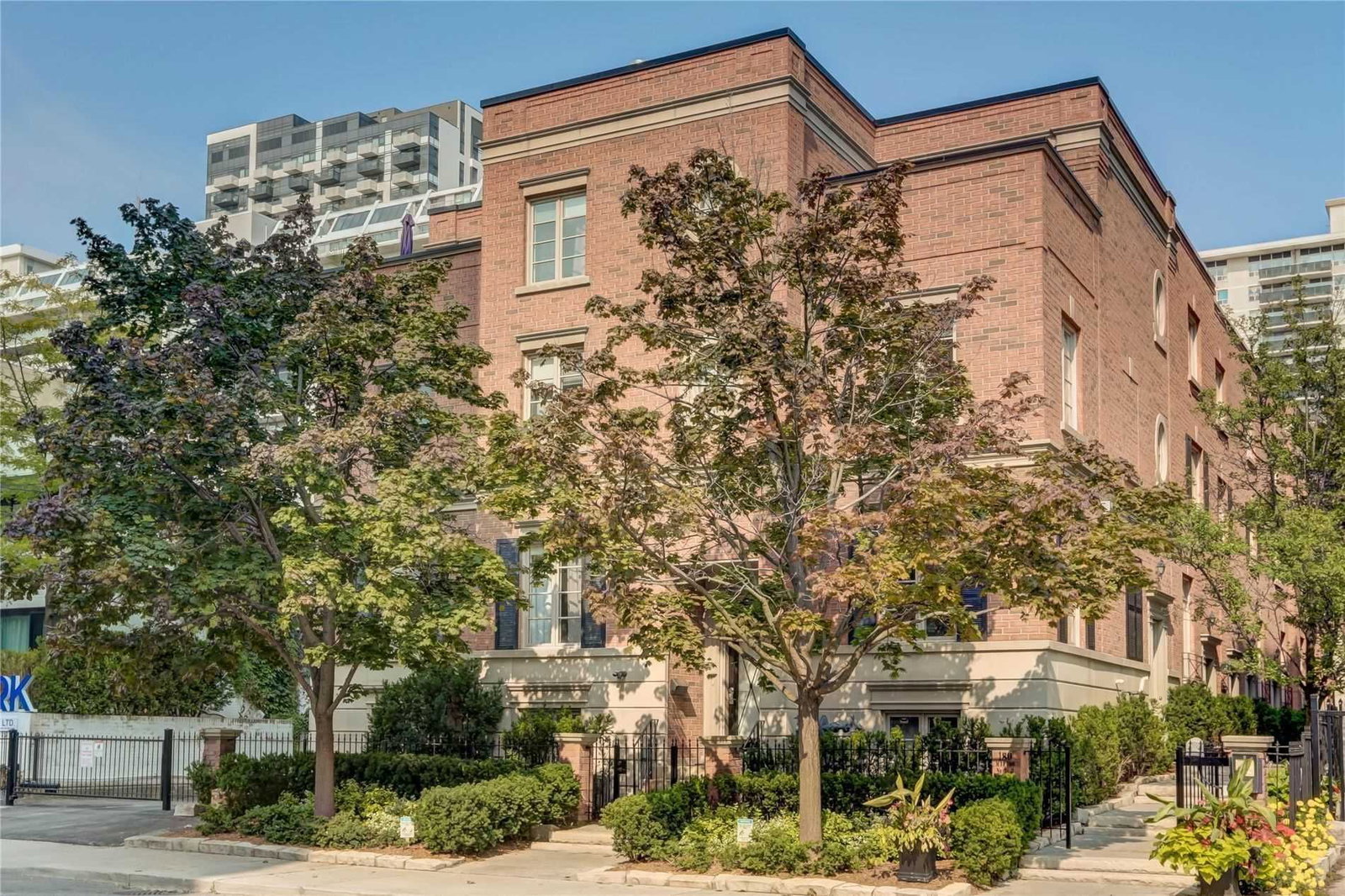 180 Merton St