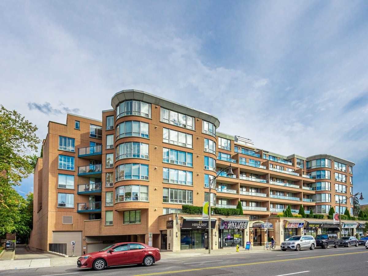 2727 Yonge St