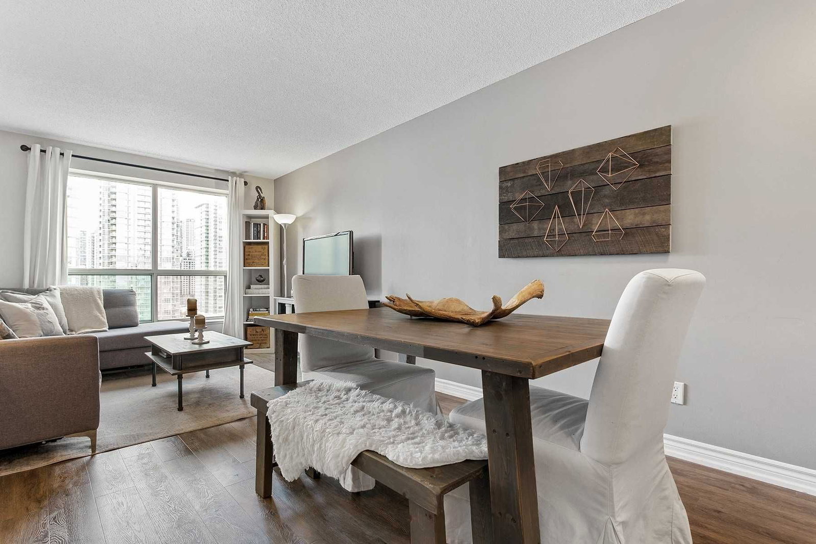 410 Queens Quay W