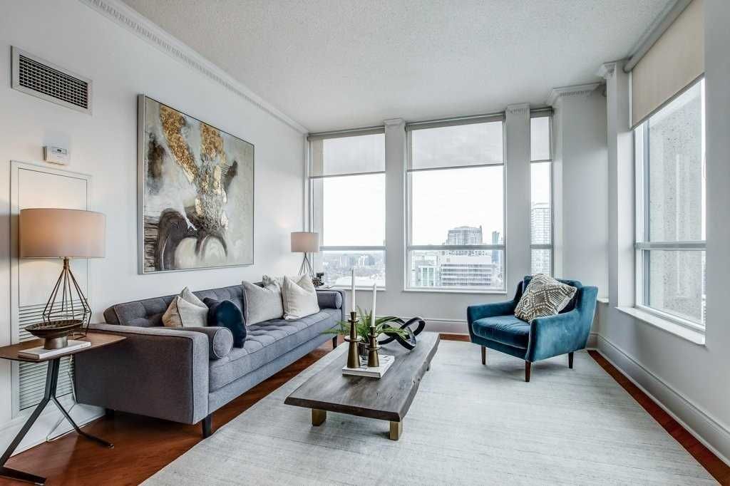 5 Northtown Way