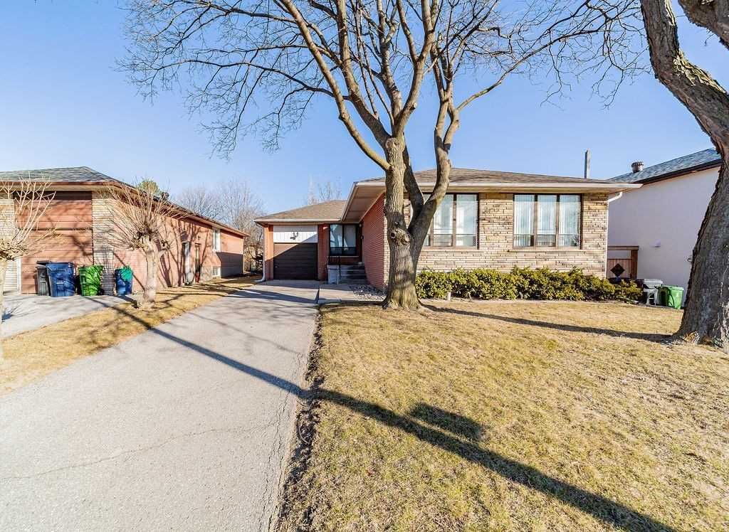 44 Clifton Ave