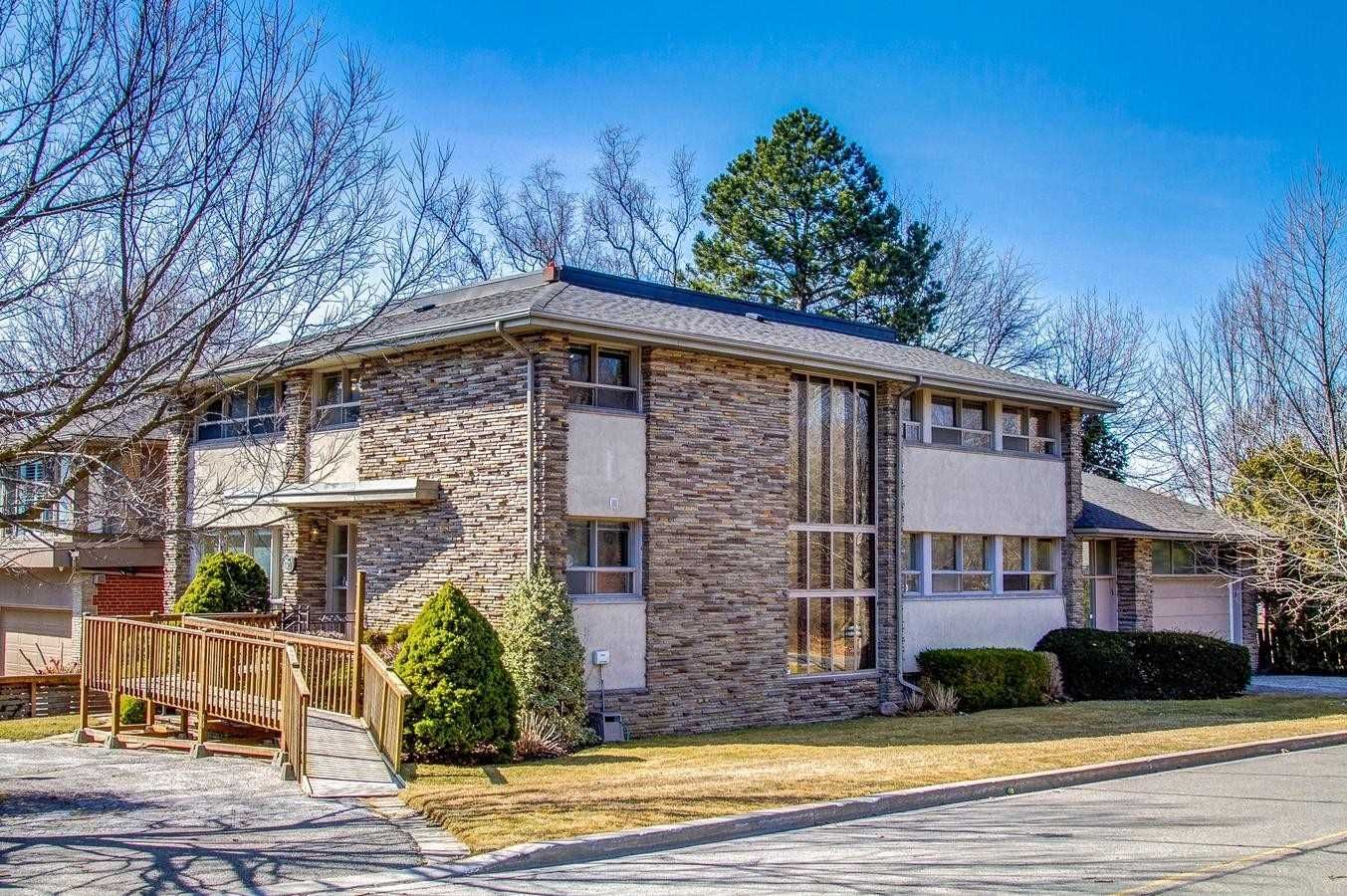 754 Briar Hill Ave