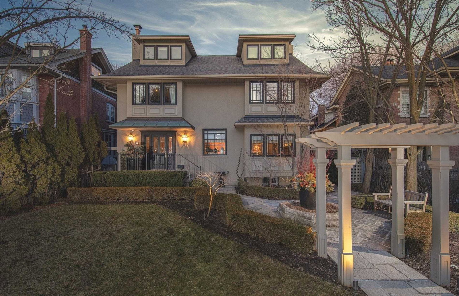 59 Warren Rd