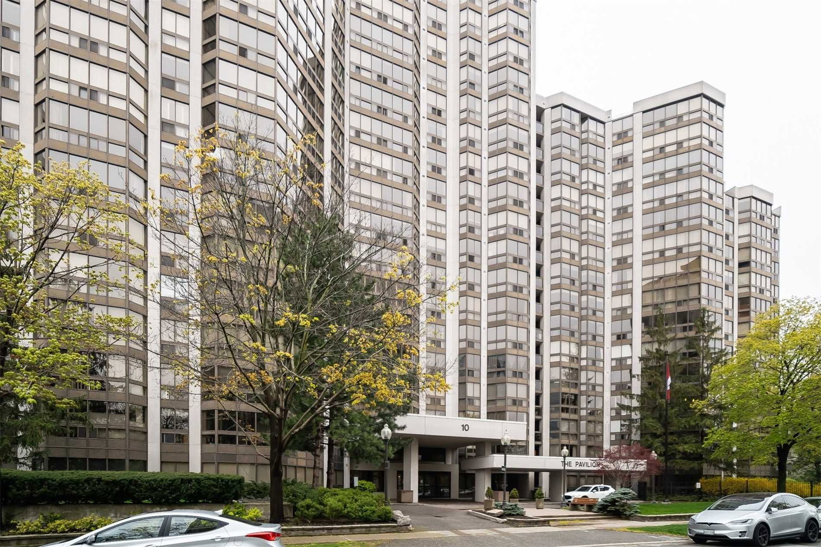 10 Kenneth Ave