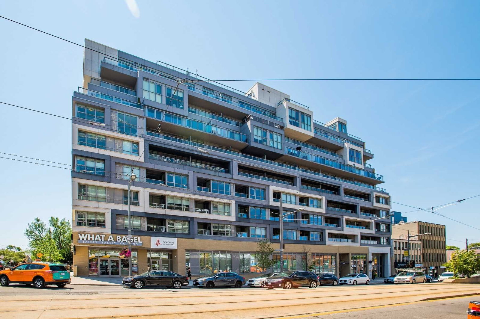 835 St Clair Ave W
