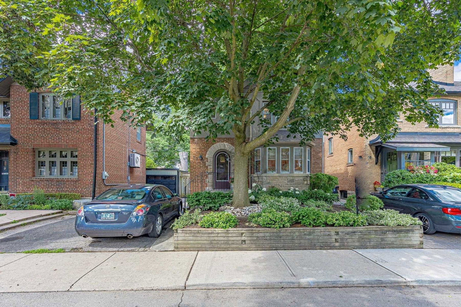 72 Ronan Ave