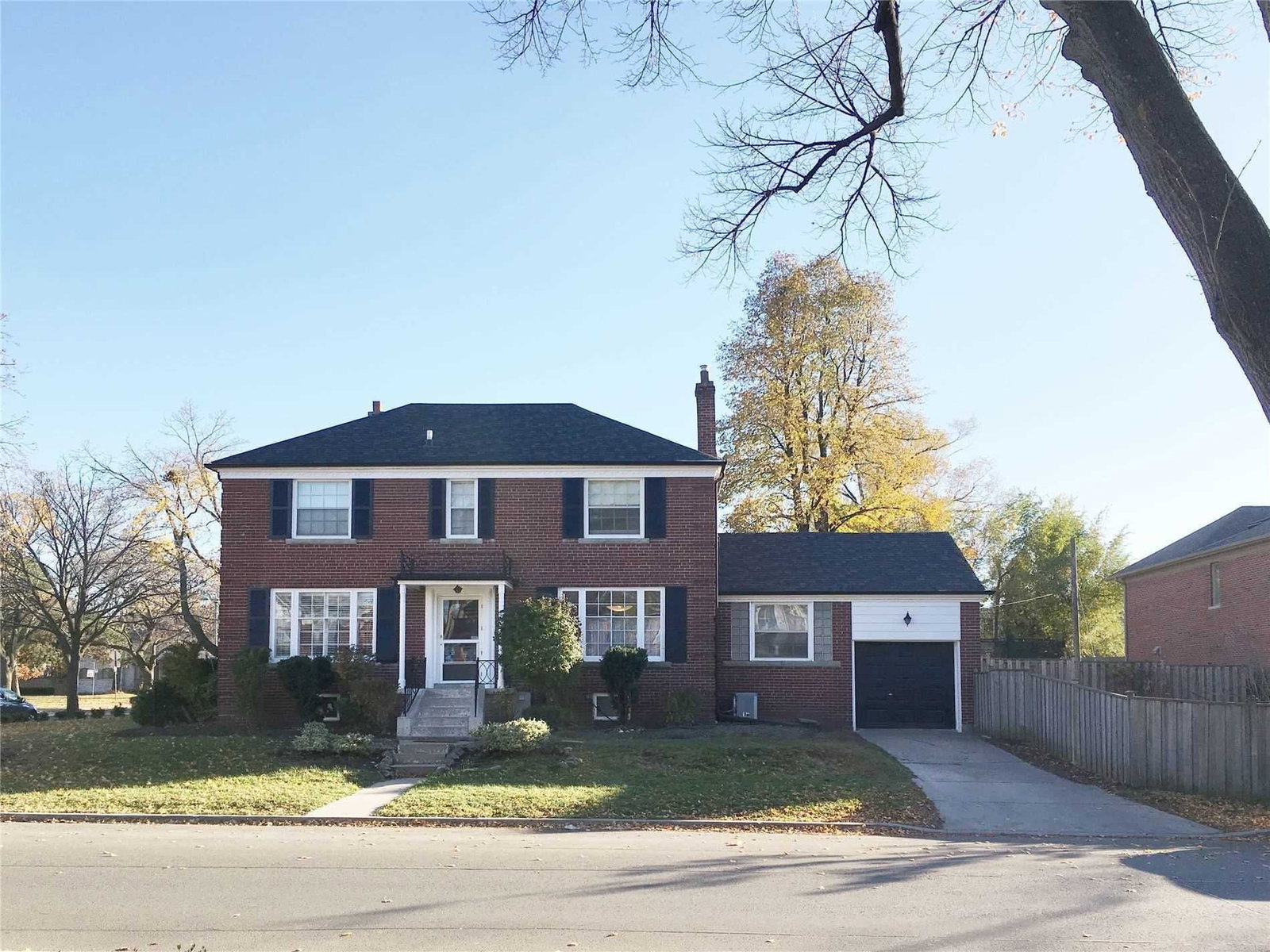 52 Glenarden Rd