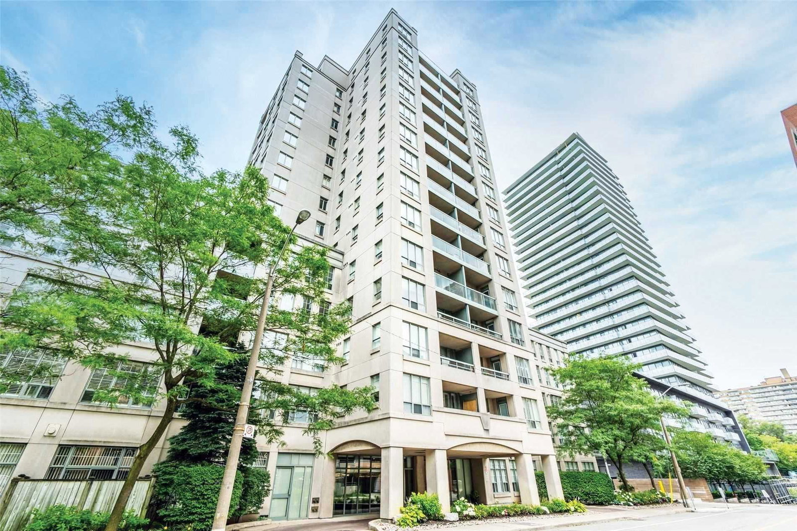35 Merton St