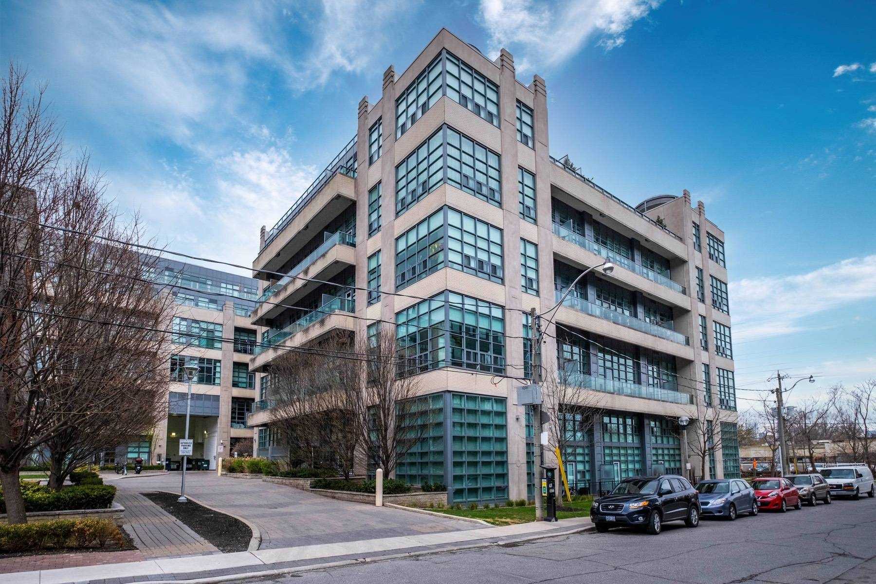 380 Macpherson Ave