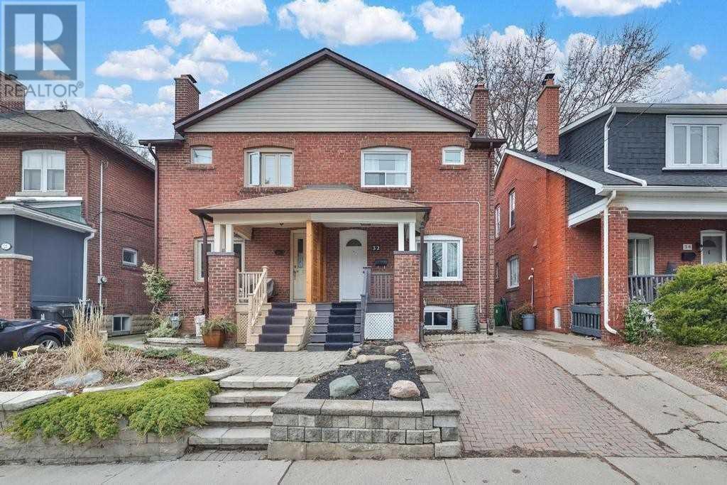32 Lorindale Ave
