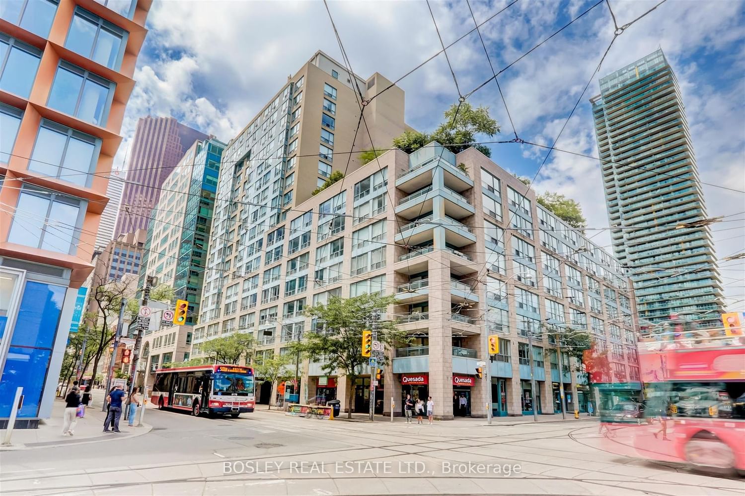 92 King St E