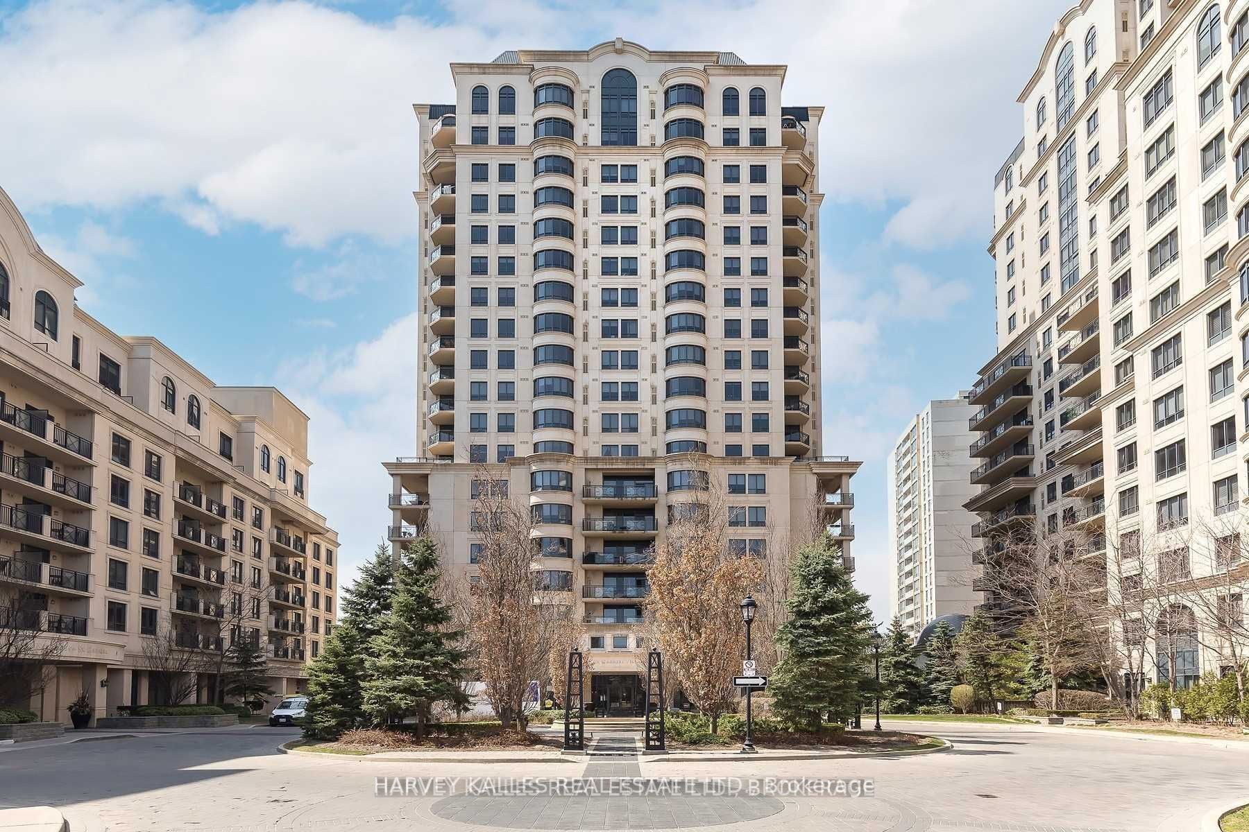 660 Sheppard Ave E