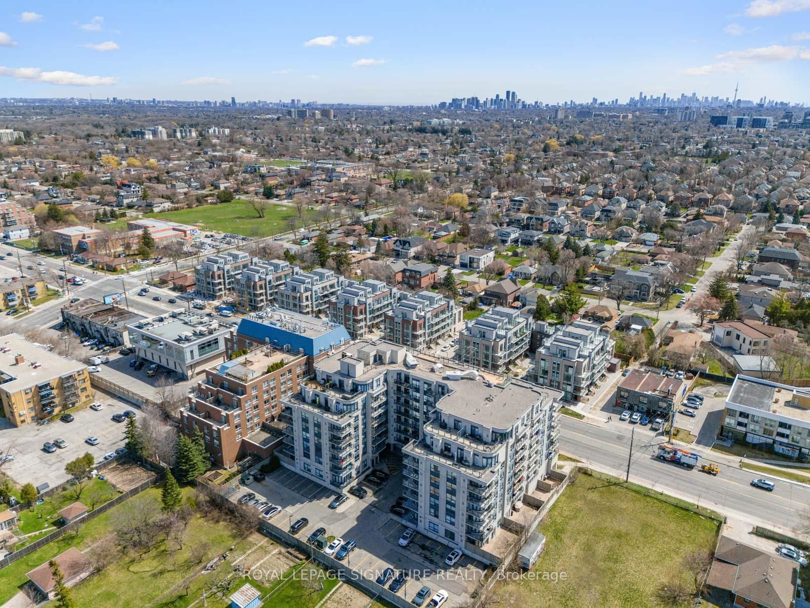 872 Sheppard Ave W