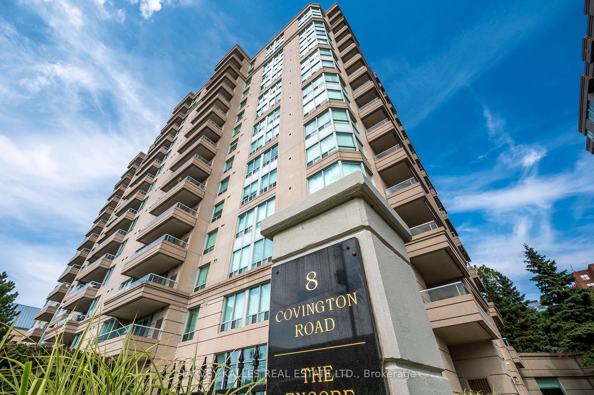 8 Covington Rd
