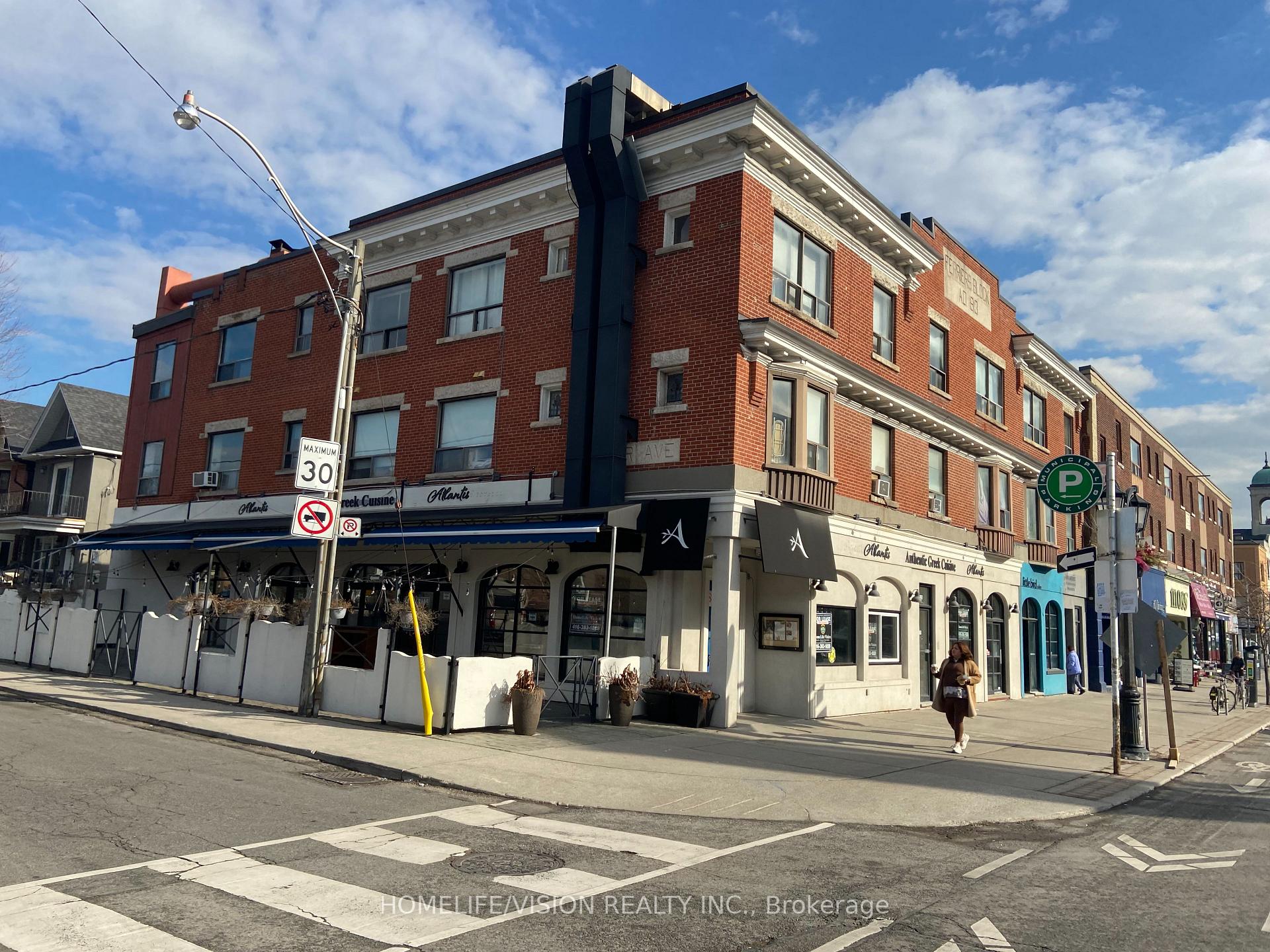526-528 Danforth Avenue