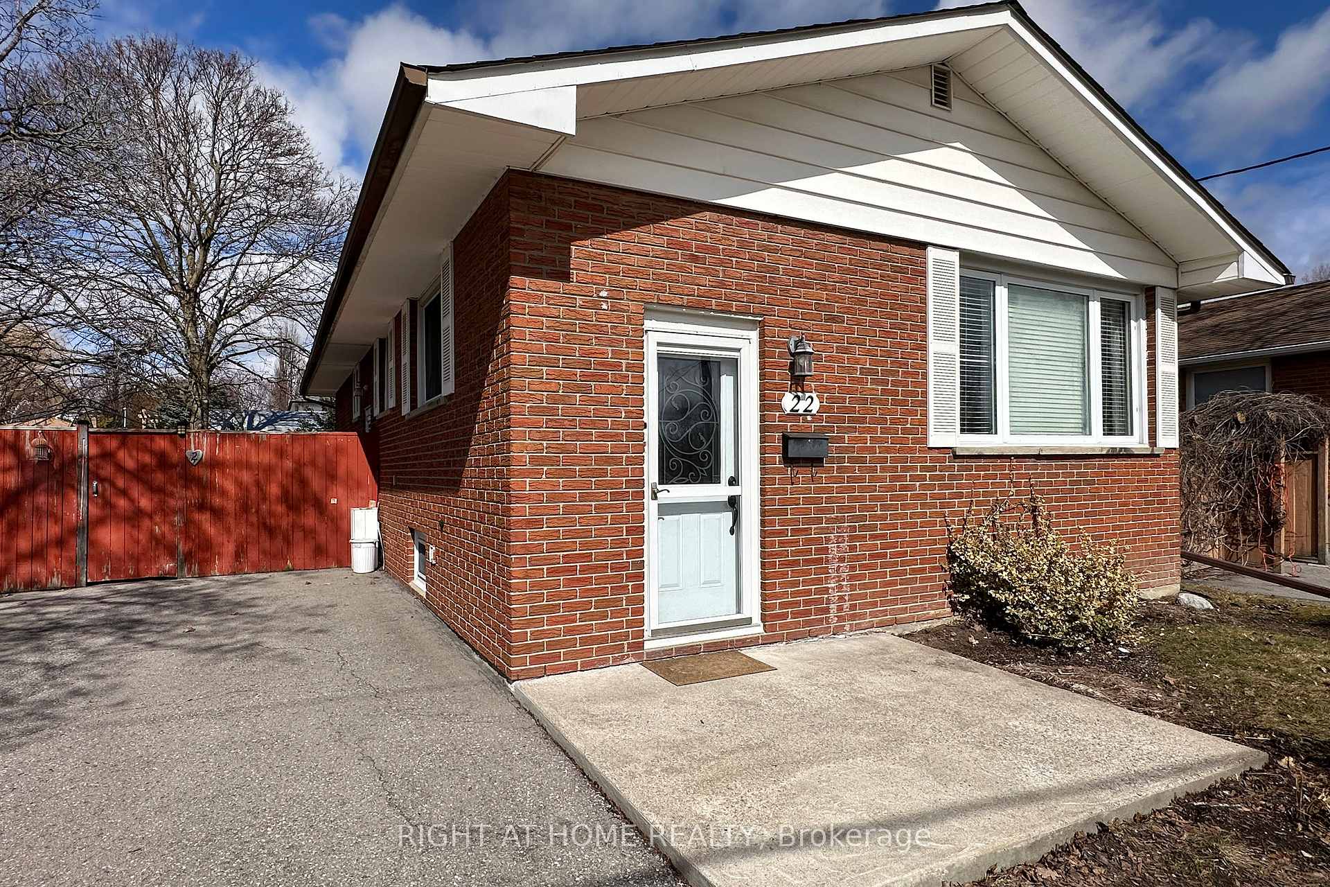 22 Sunset Road