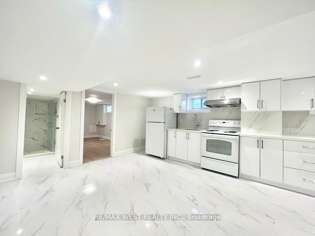 4 Sutherland Avenue
