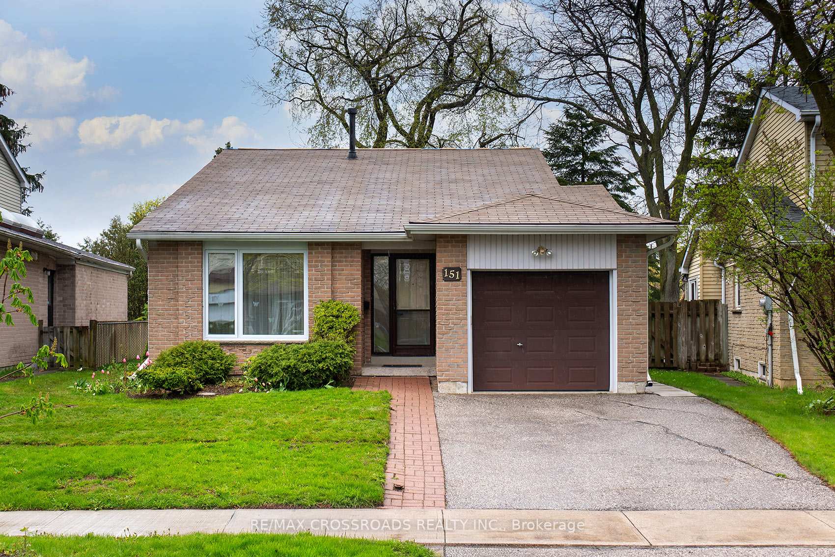 151 Goldhawk Trail