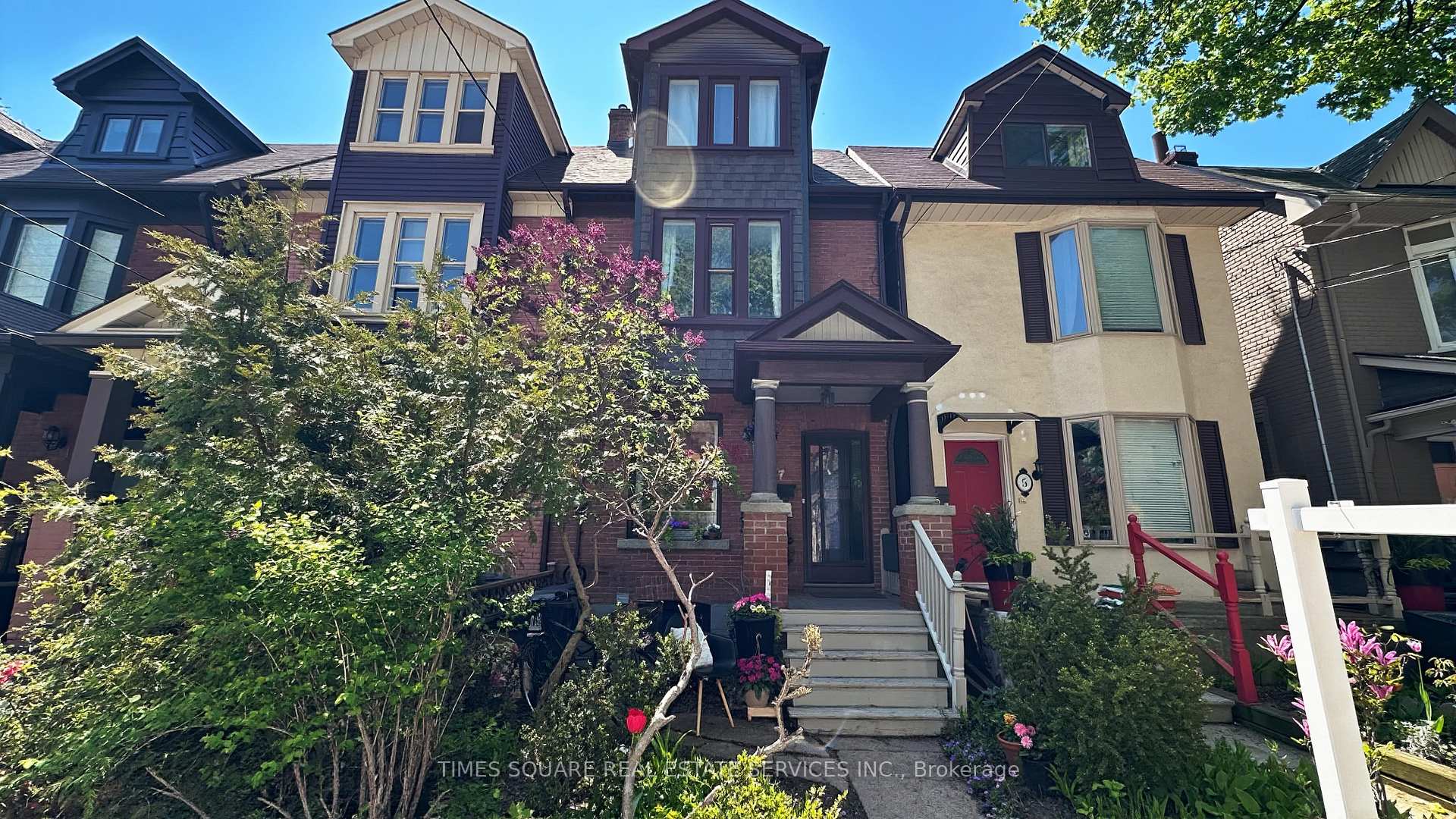 7 Badgerow Avenue