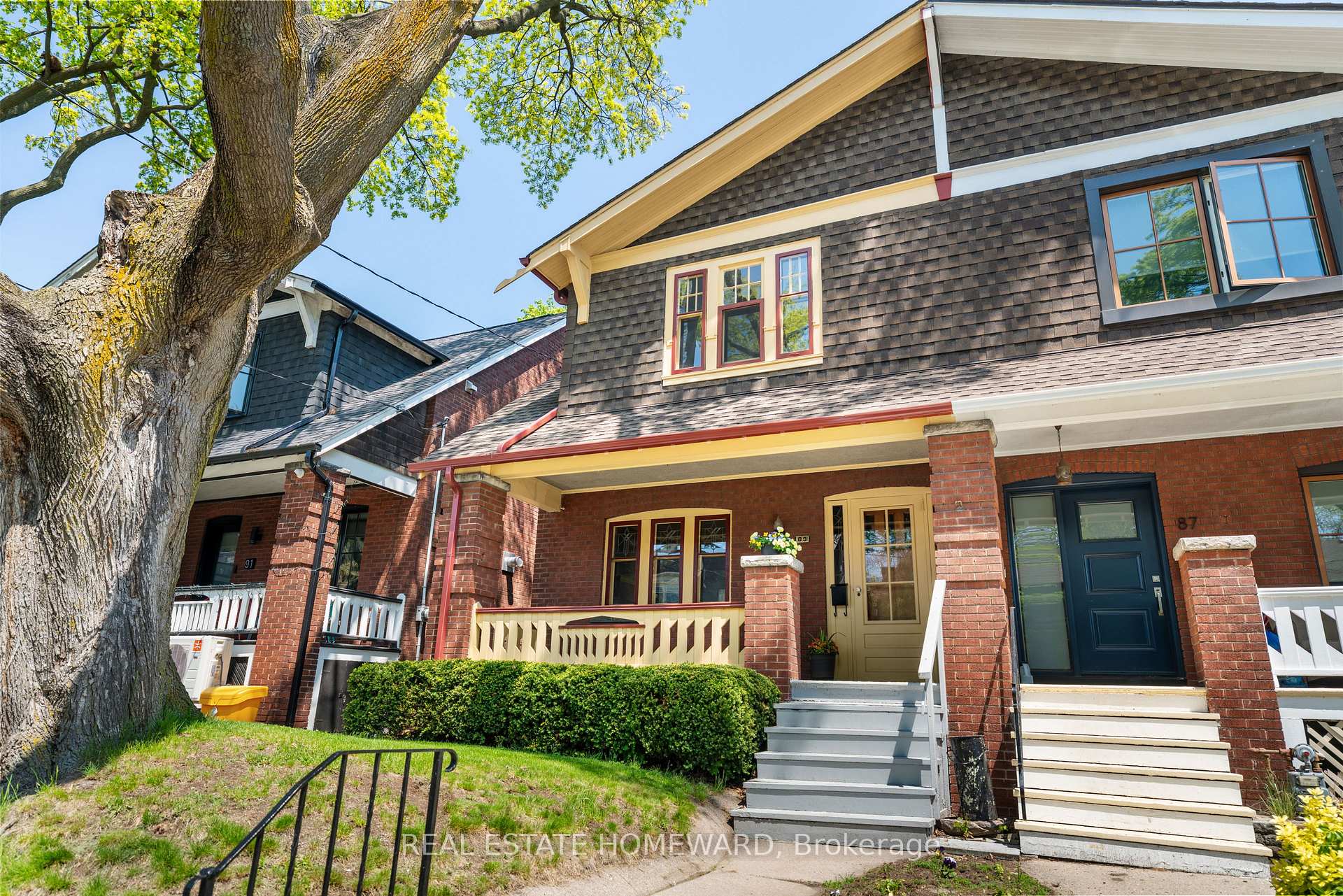 89 Scarboro Beach Boulevard