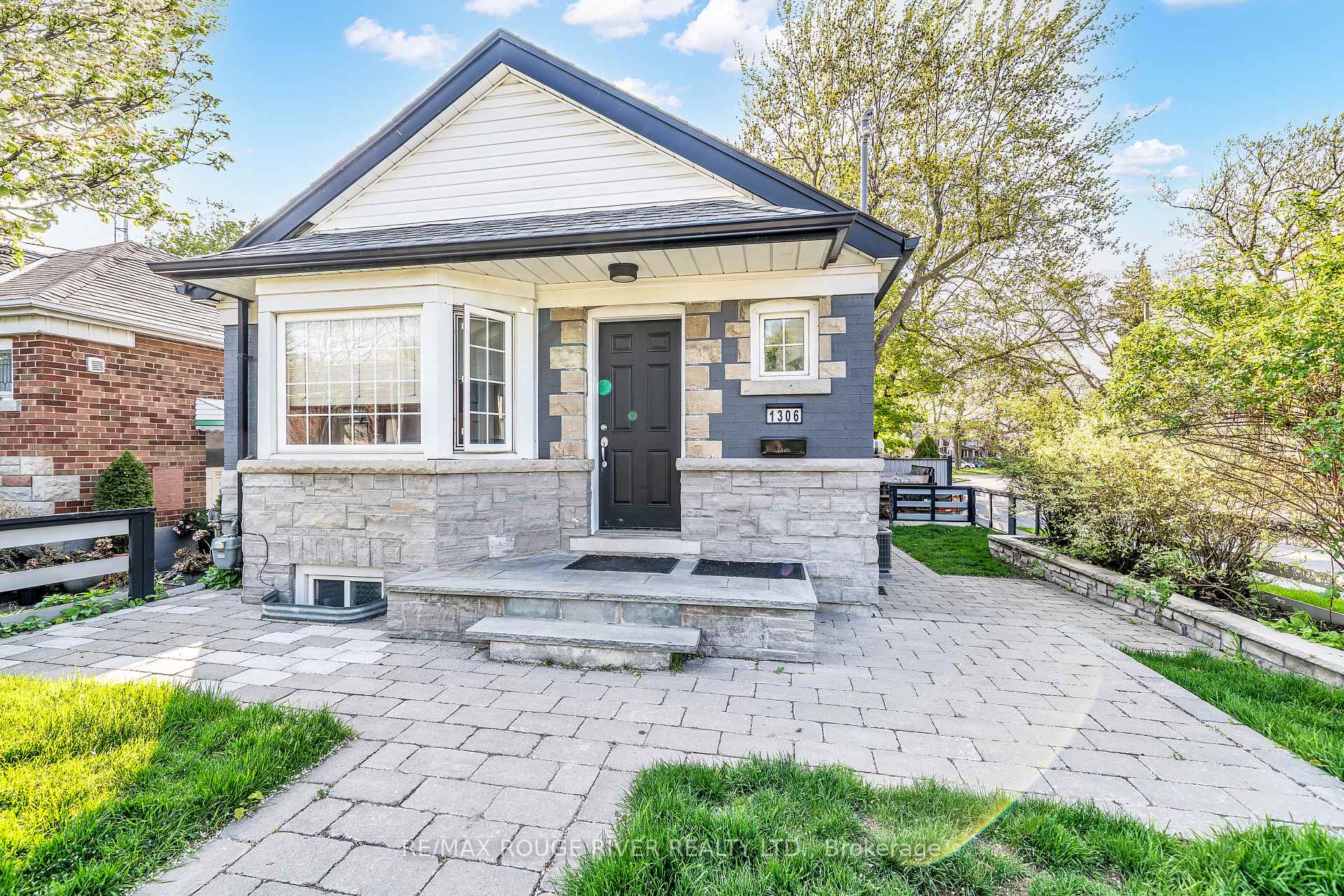 1306 Kingston Road