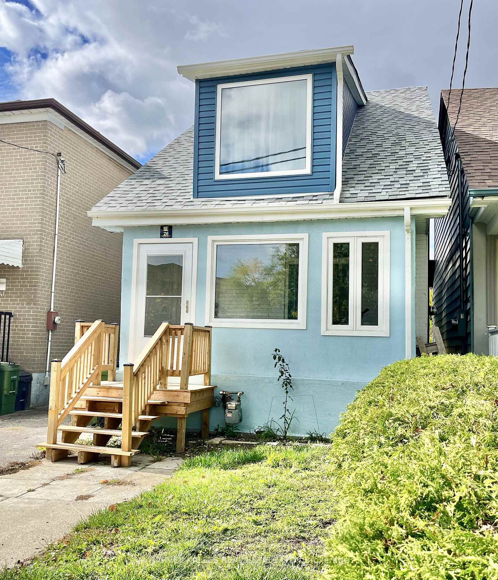 26 Leyton Avenue