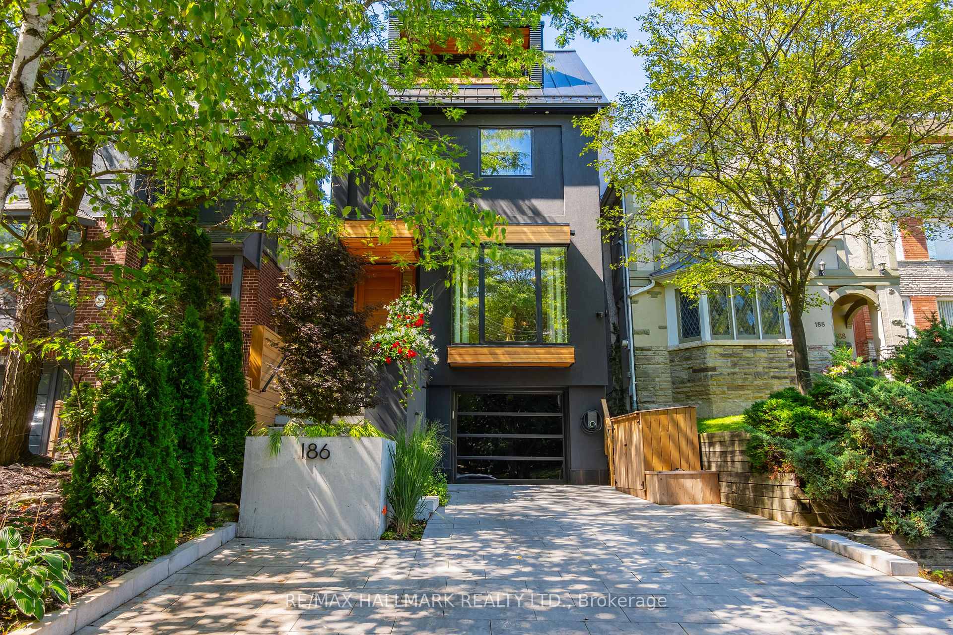 186 Kenilworth Avenue