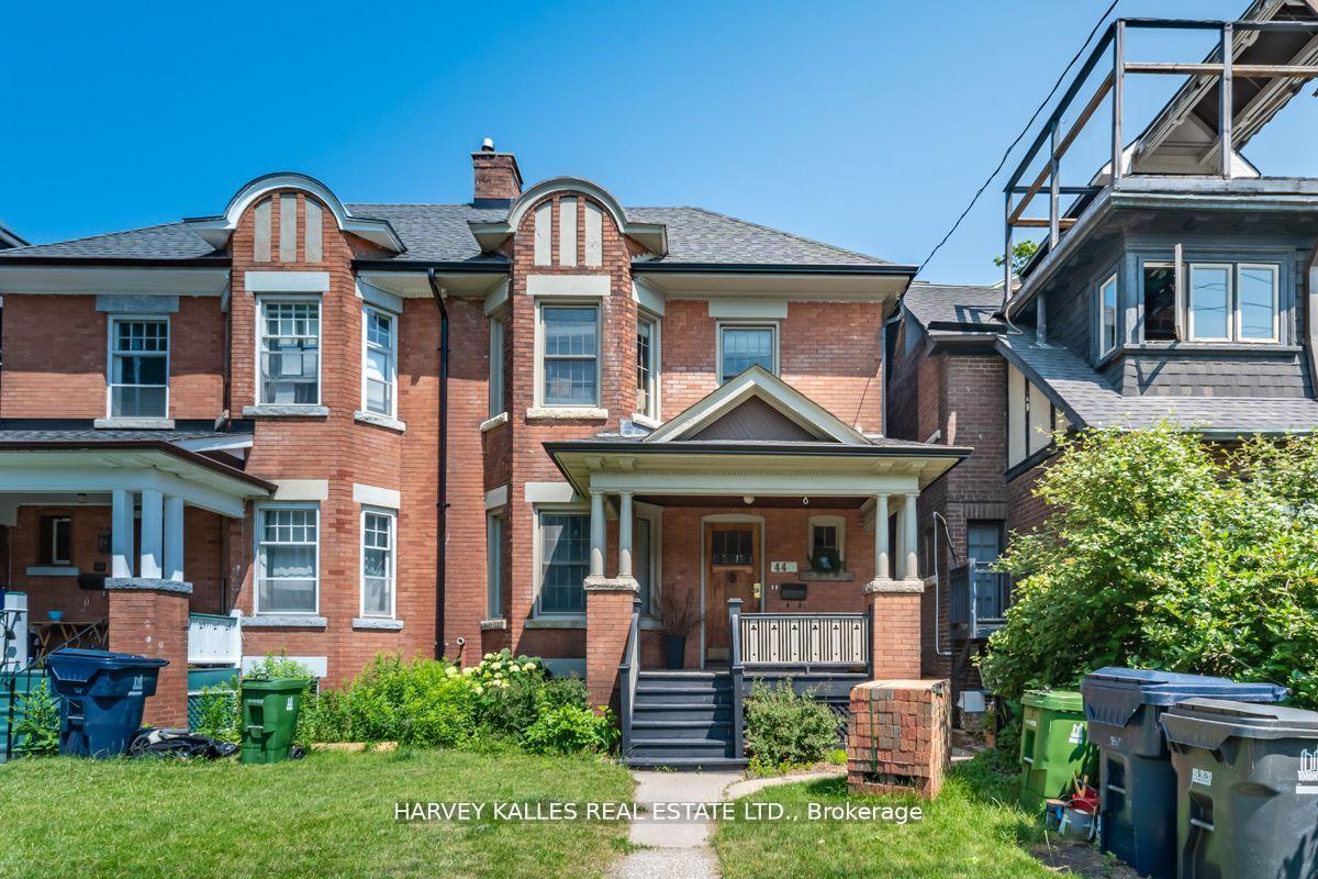 44 Browning Avenue