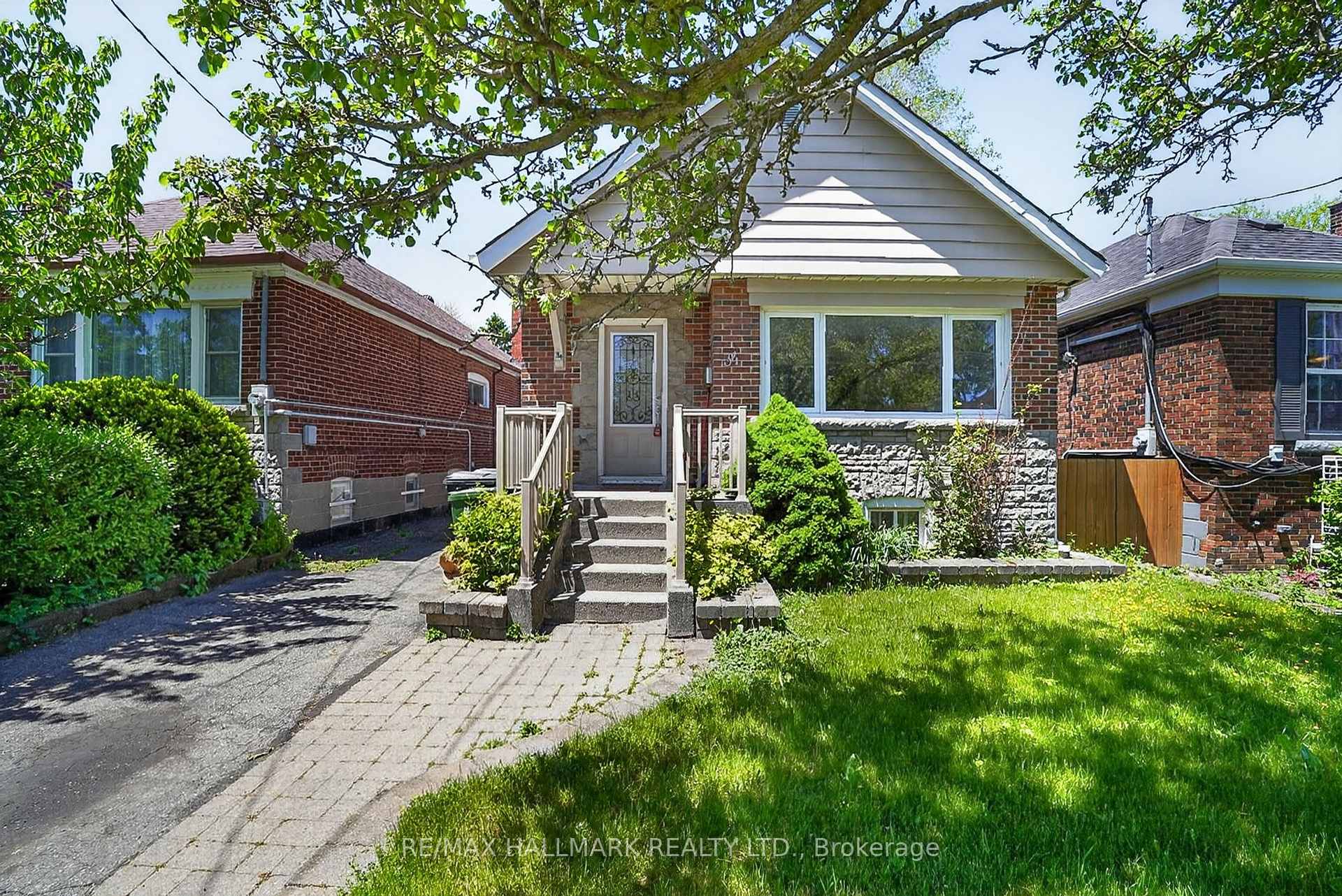 34 Clonmore Drive