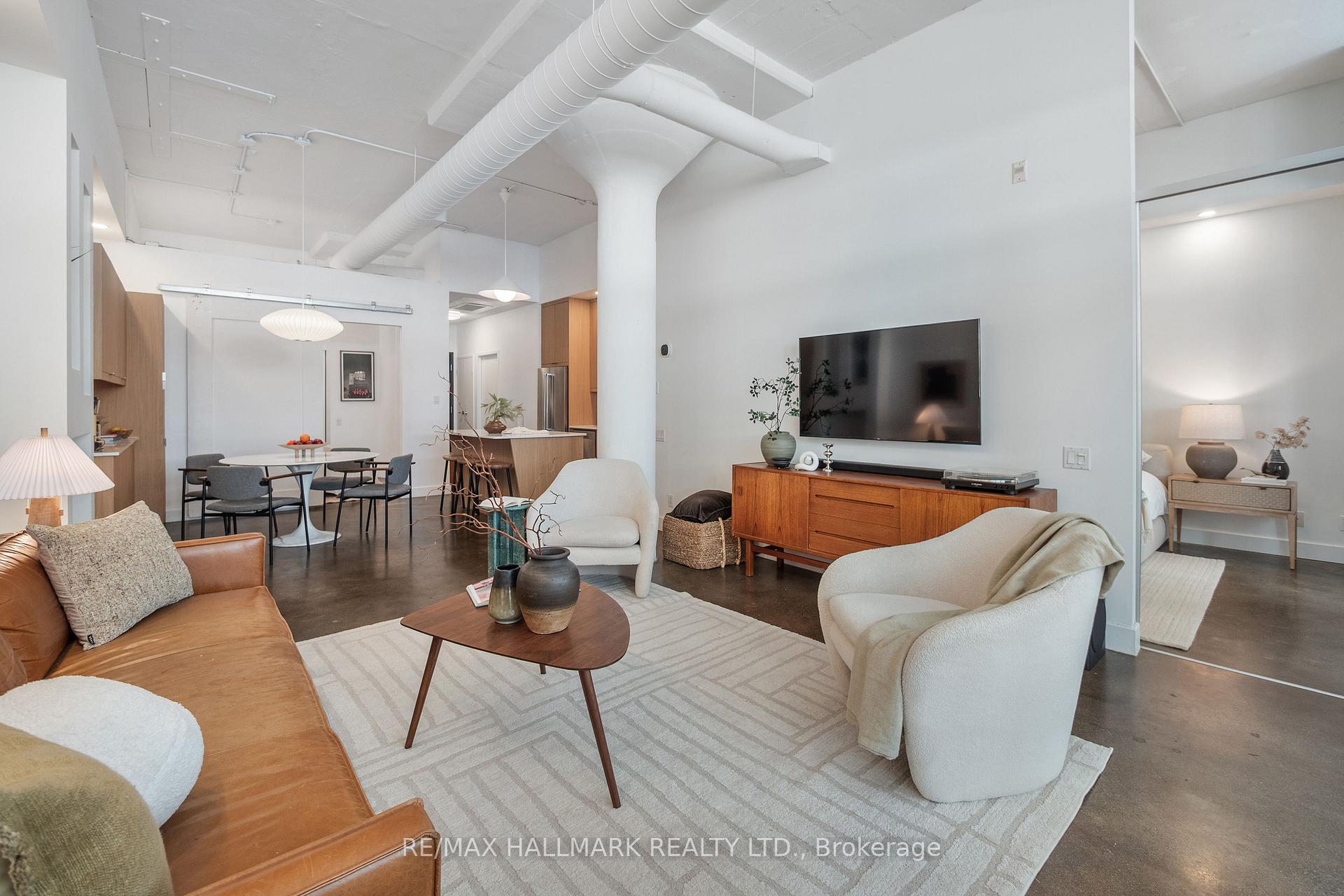 233 Carlaw Avenue
