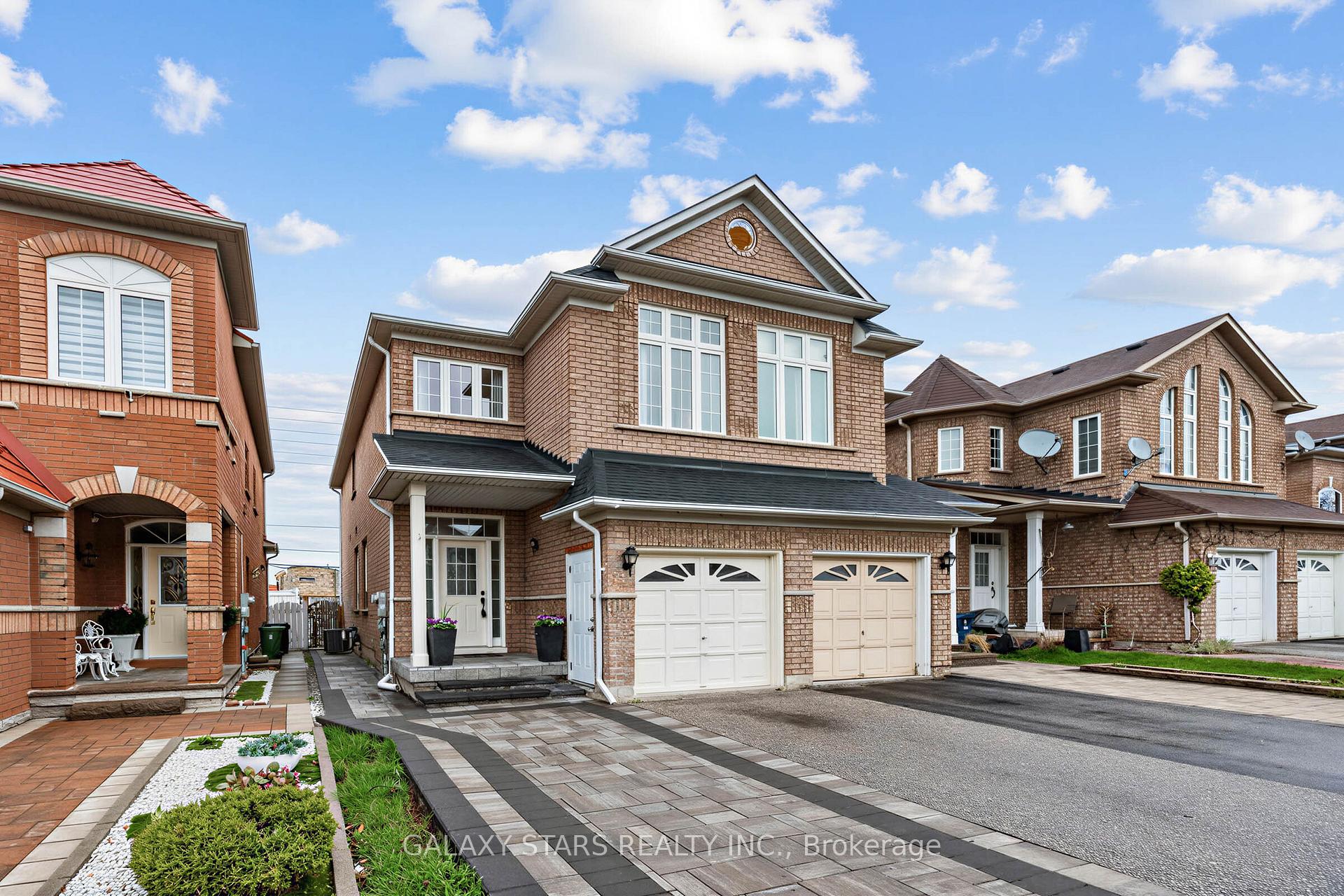 18 Red Hawk Road