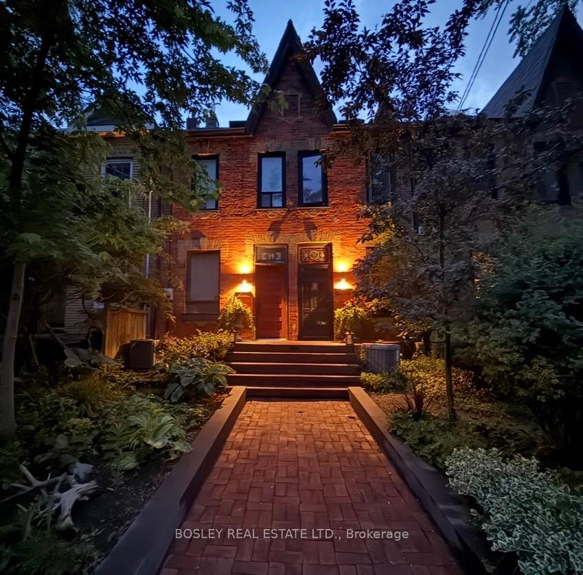 16 Blong Avenue