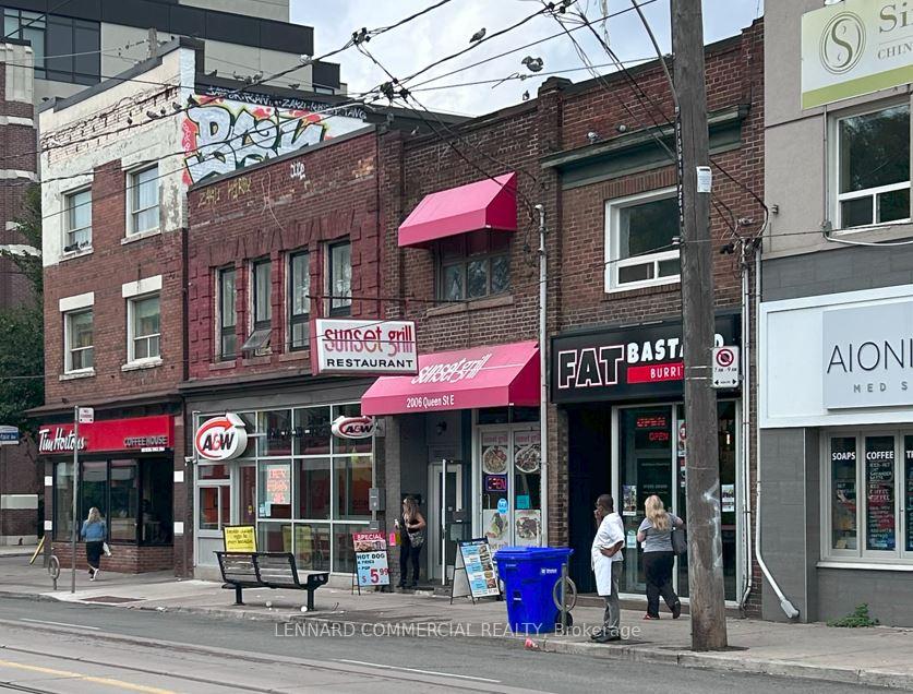 2006 Queen Street E