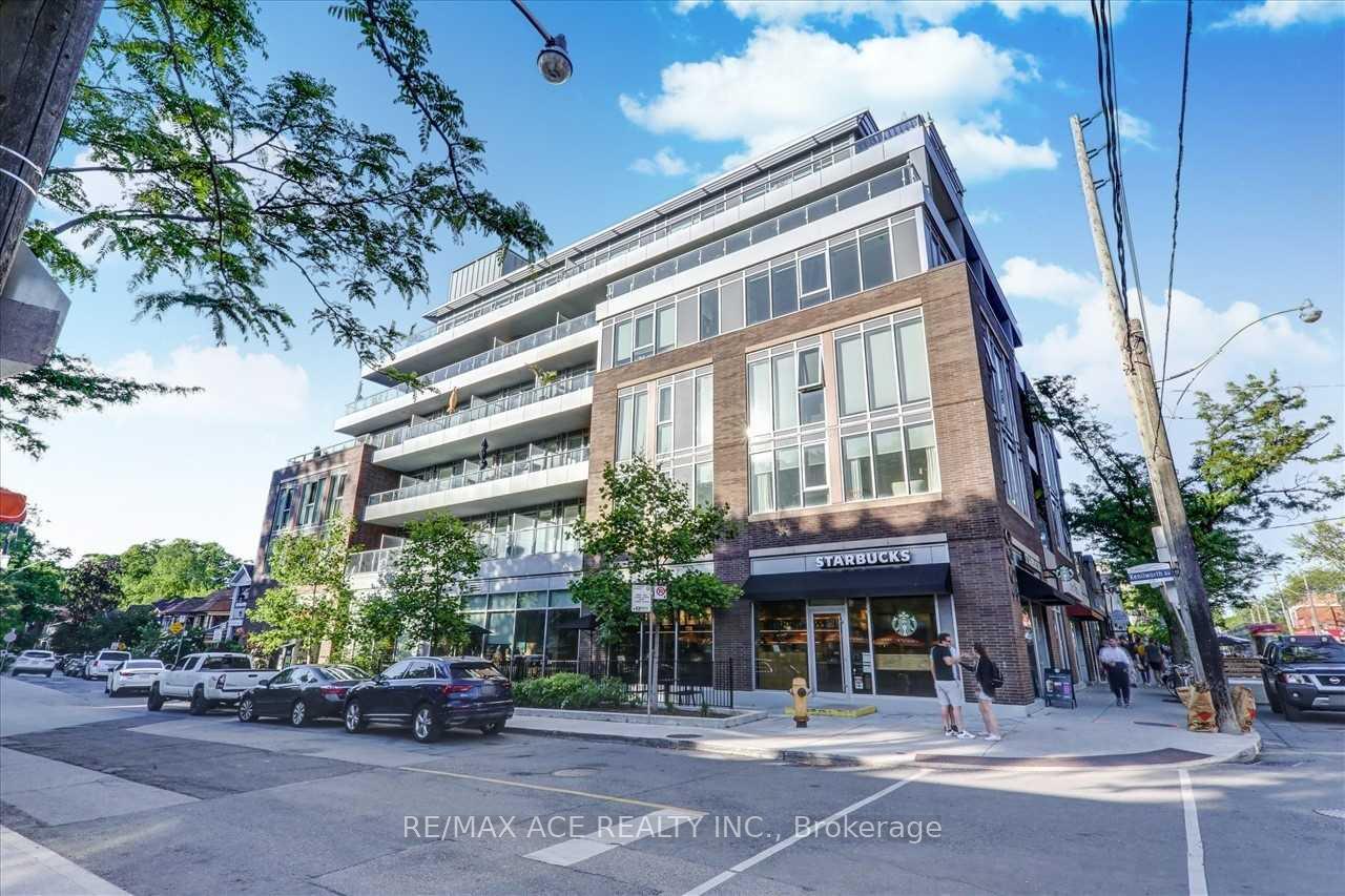 1960 Queen Street