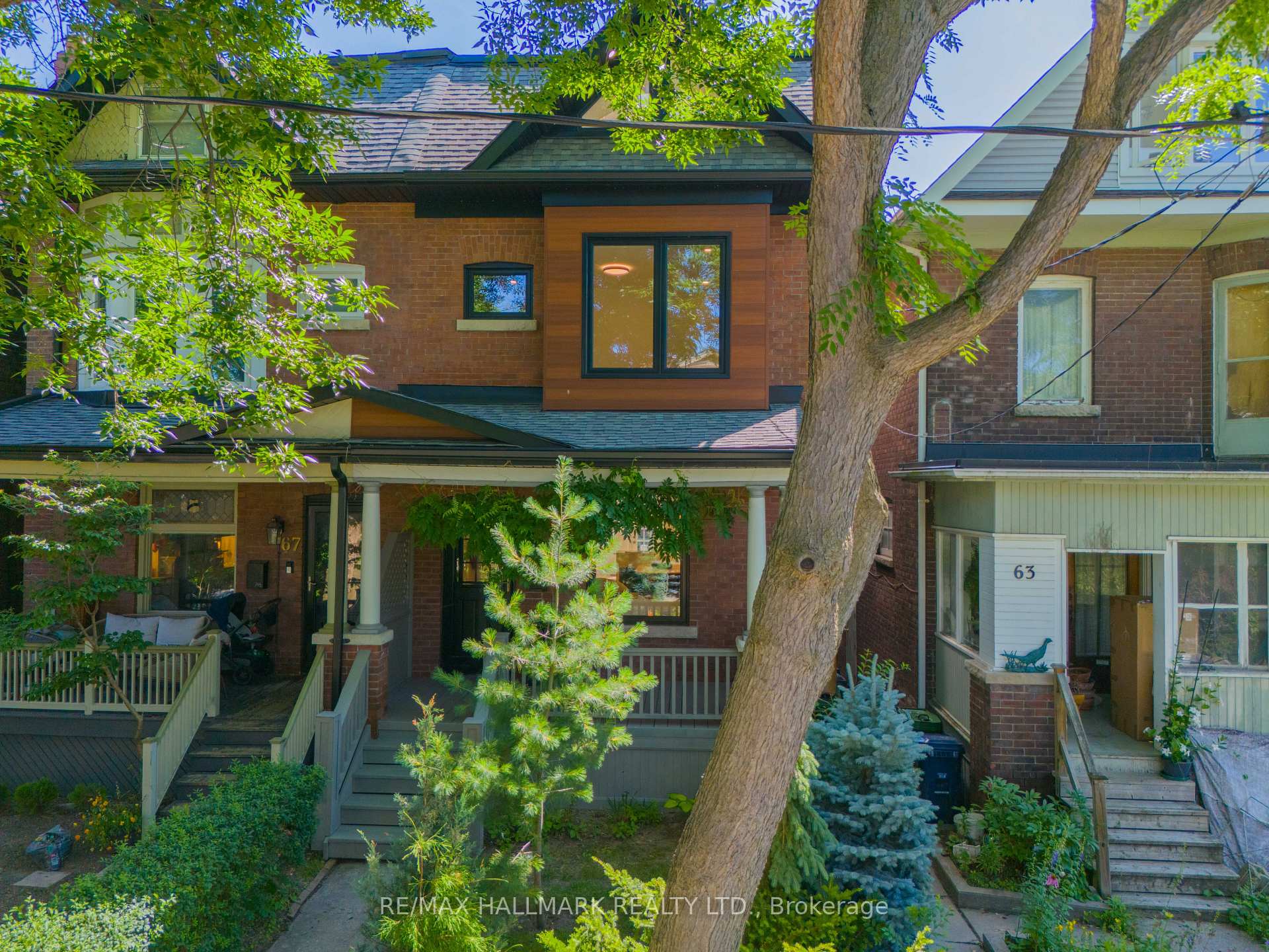 65 Hampton Avenue