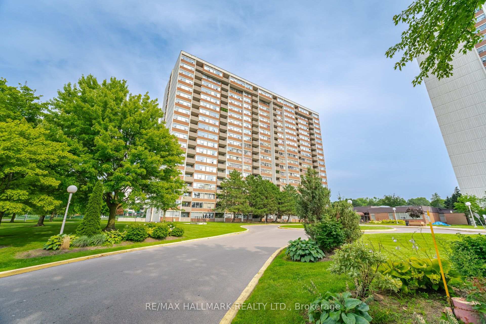 45 Silver Springs Boulevard