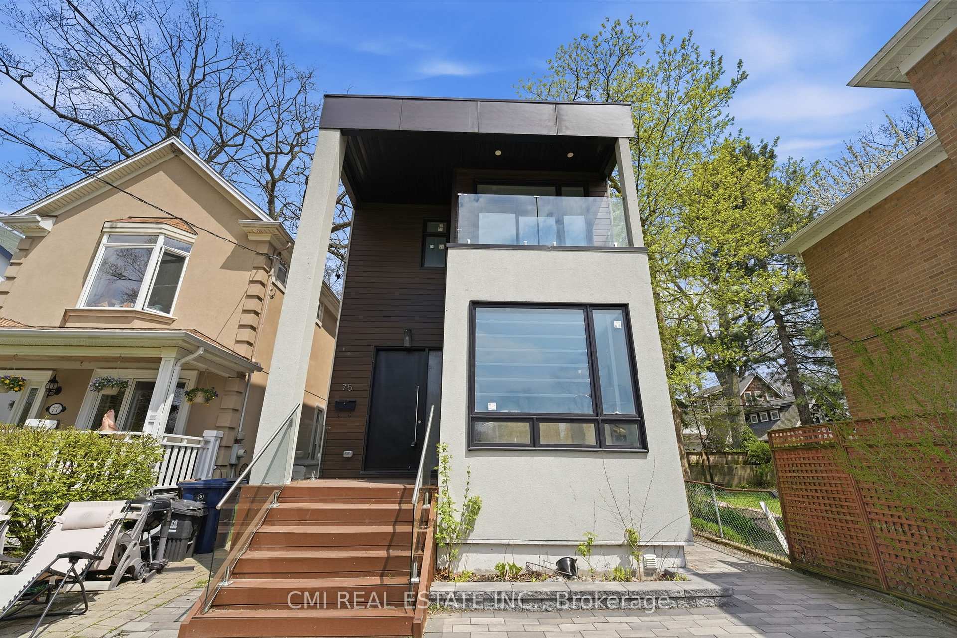 75 Kenilworth Avenue