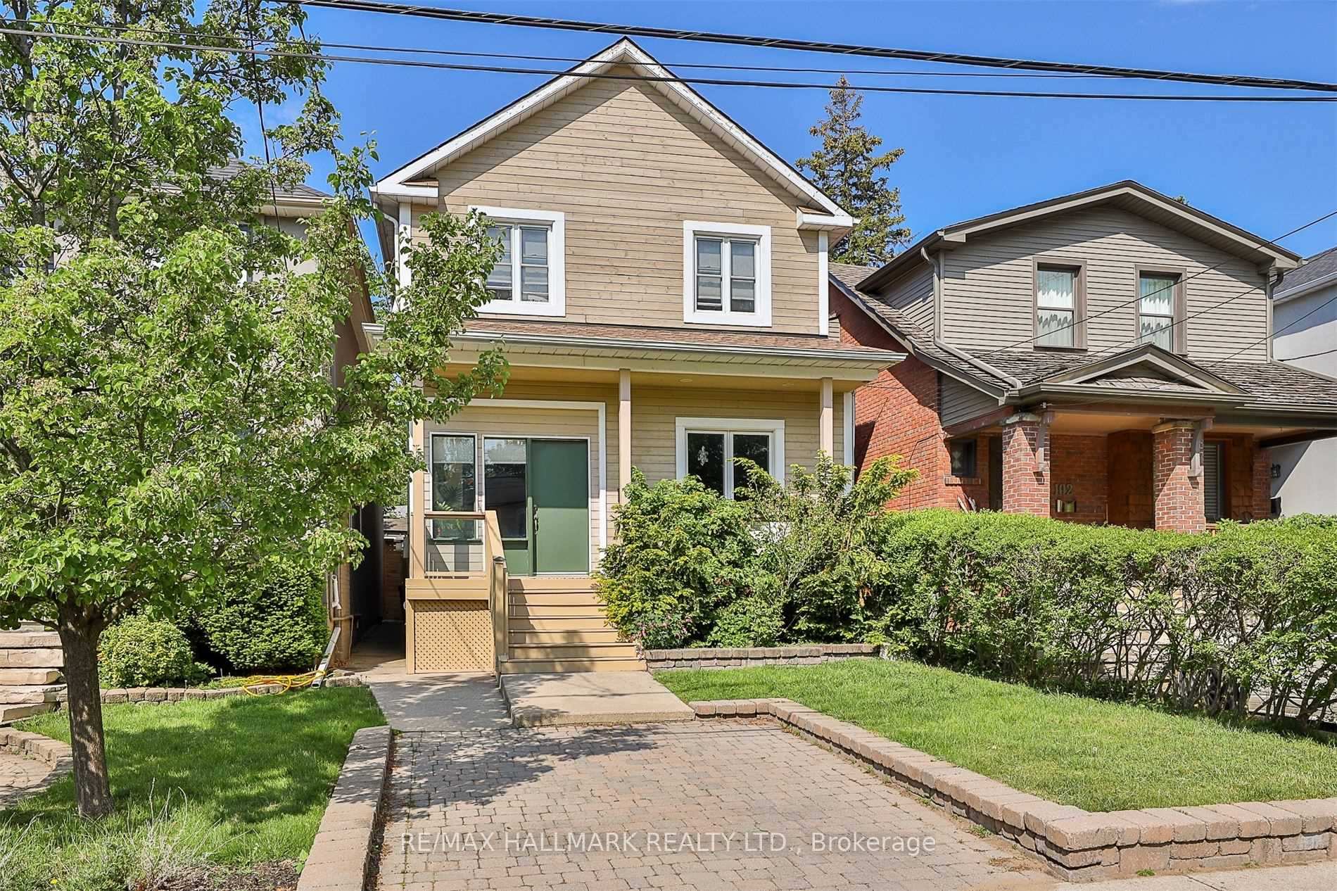 100 Courcelette Road