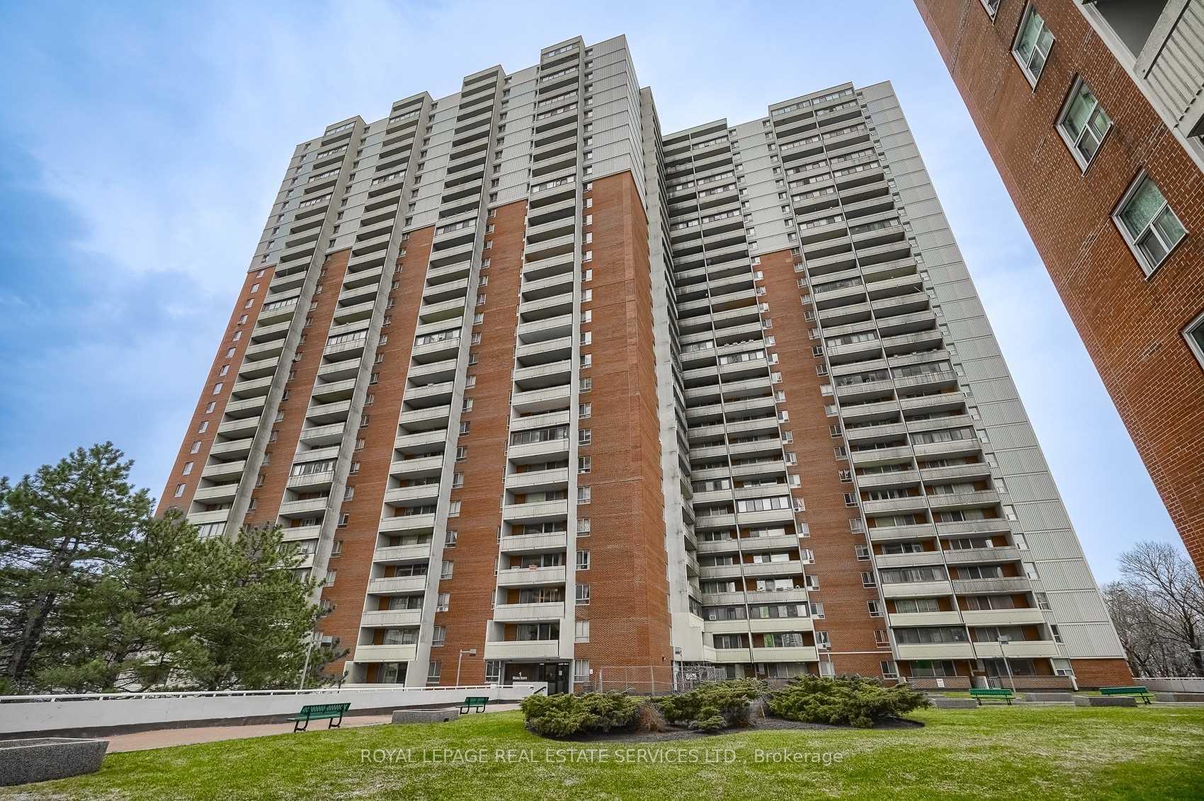 1 Massey Square