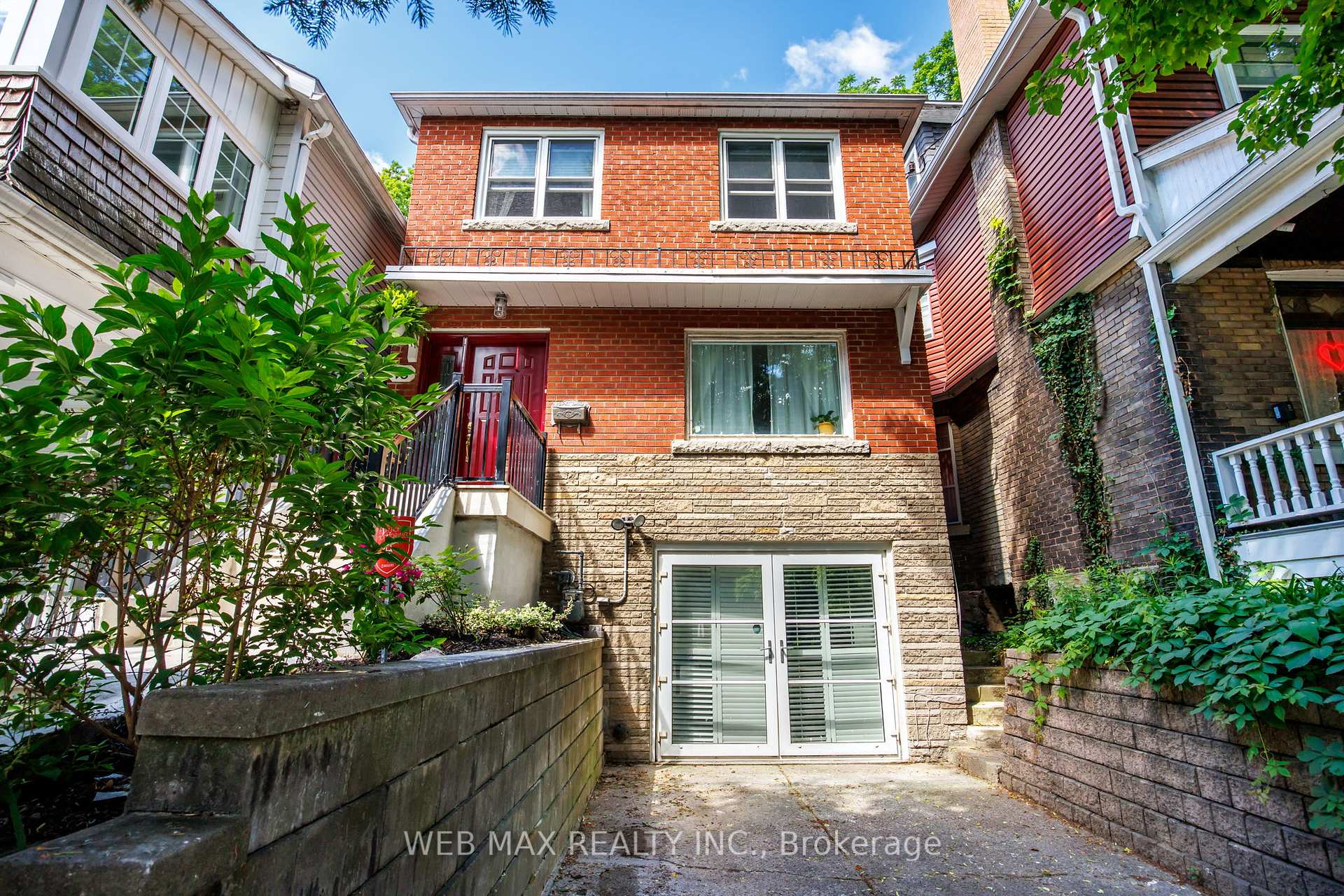 18 Bellefair Avenue