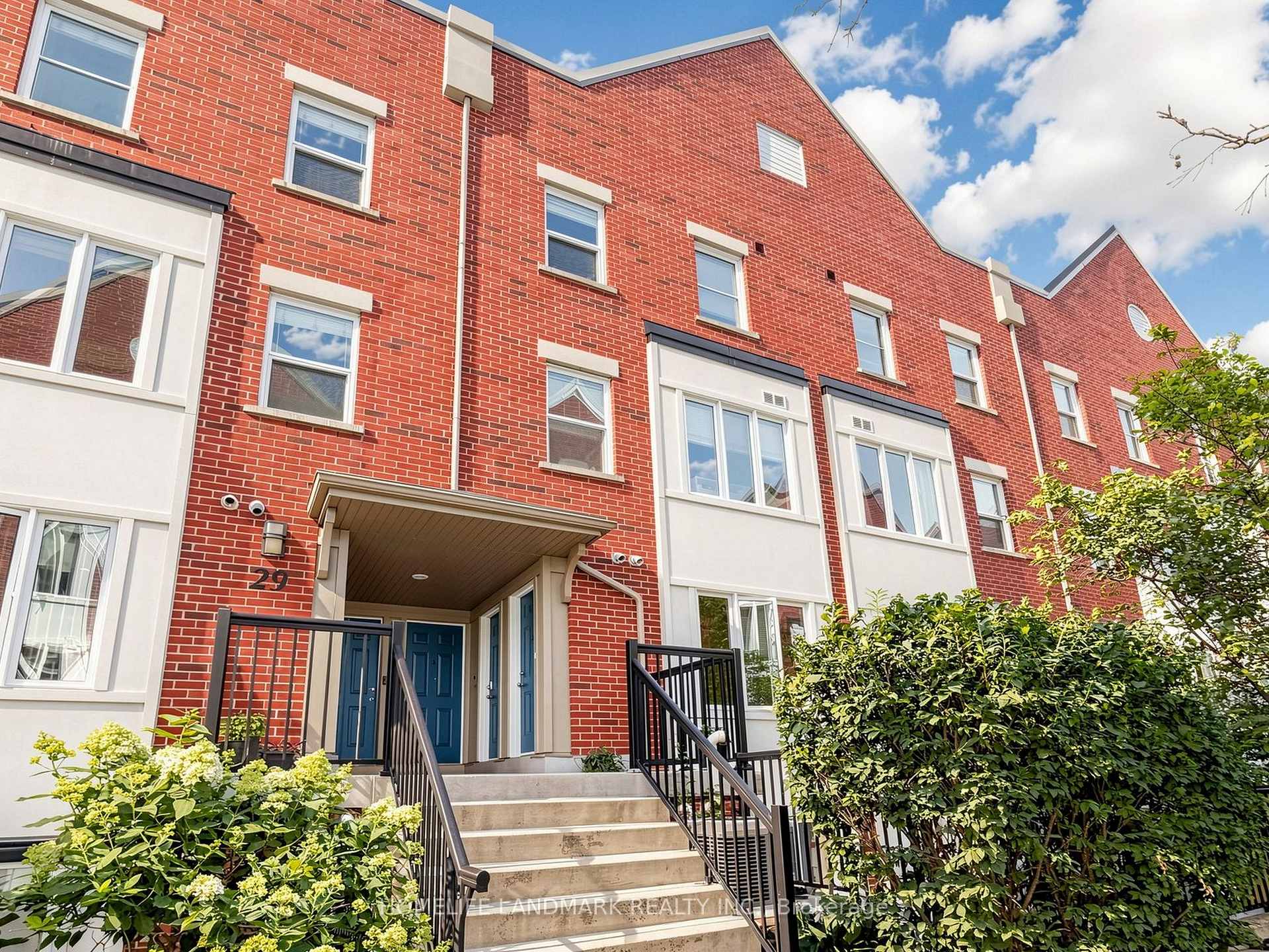 29 Frances Loring Lane