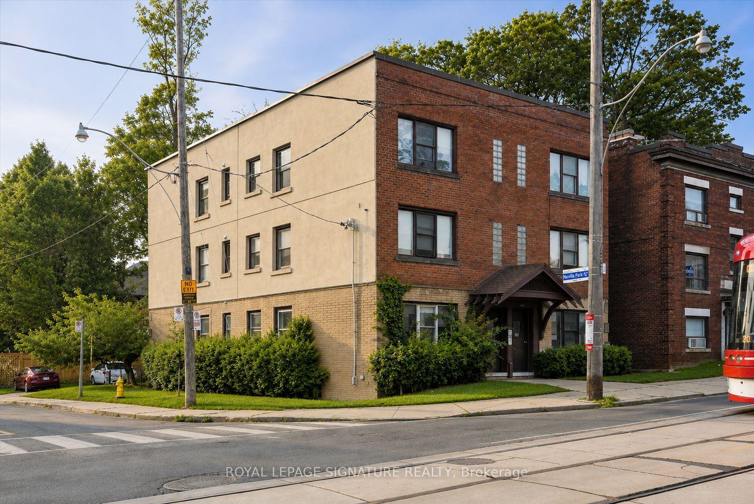 2479 Queen Street E