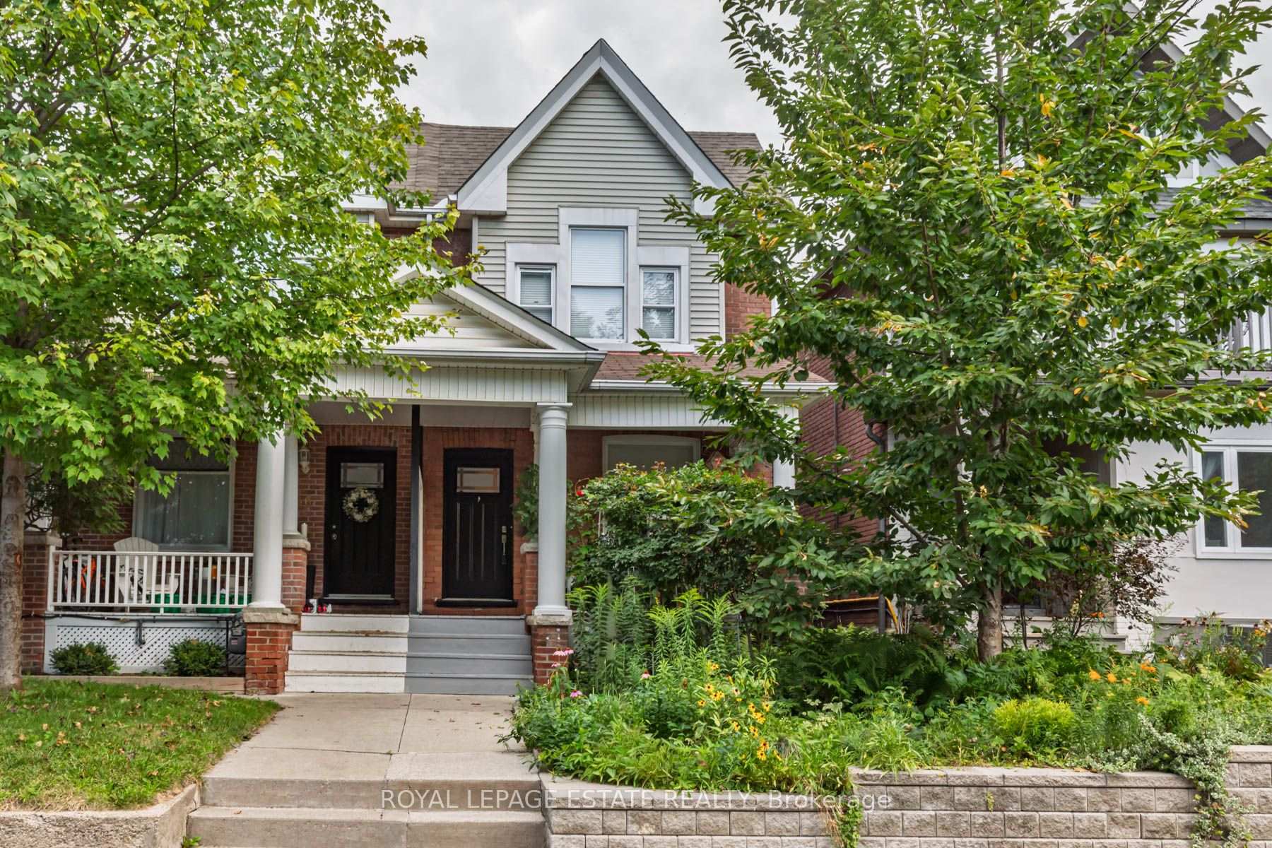 48 Bloomfield Avenue