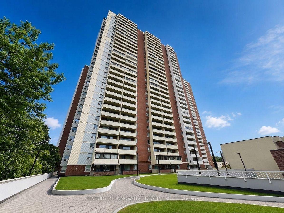 1 Massey Square