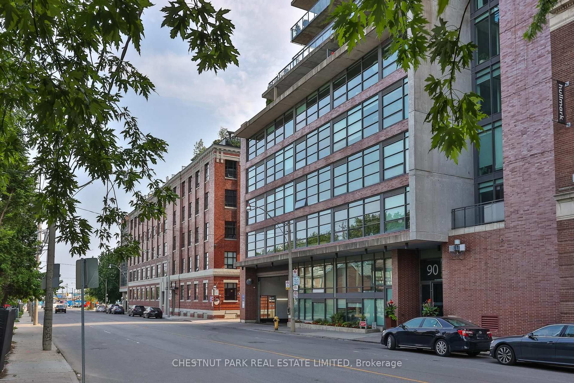 90 Broadview Avenue